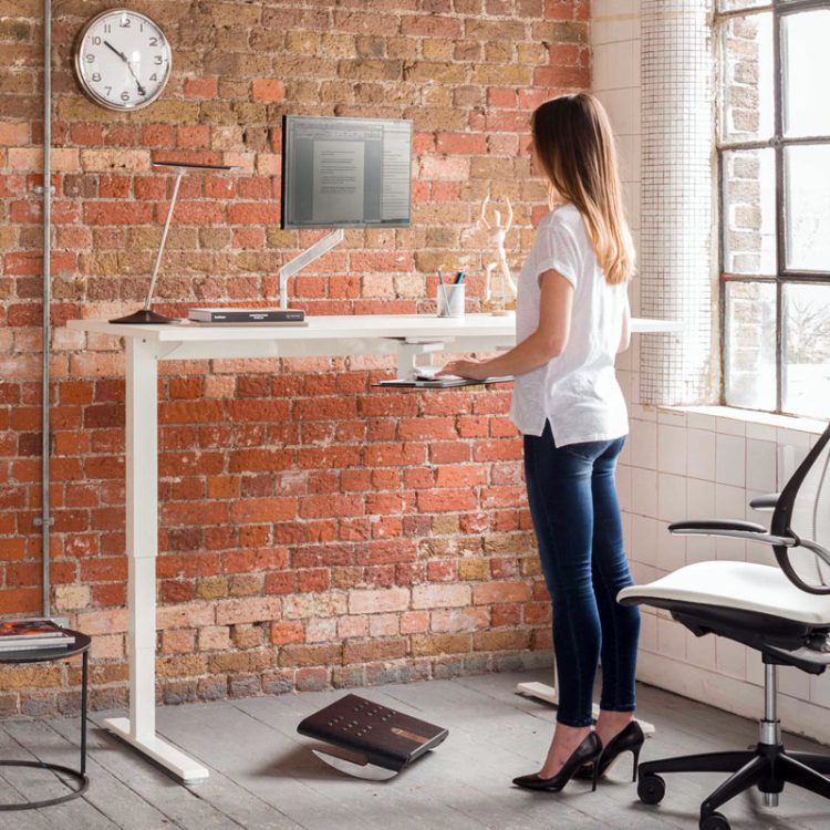humanscale float height adjustable table