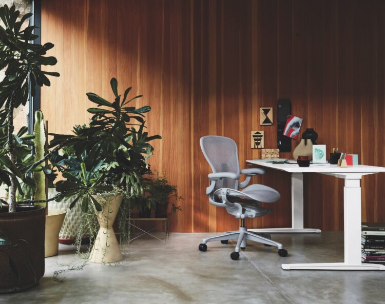Herman-miller-mirra-2-mineral