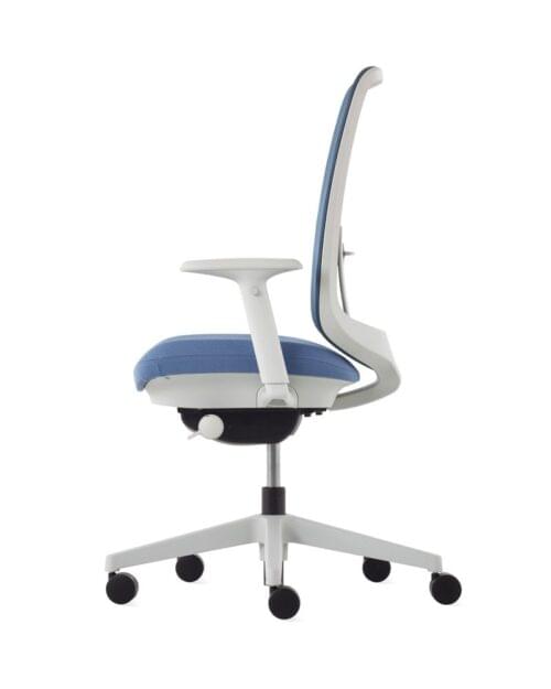 Herman miller verus chair blue side