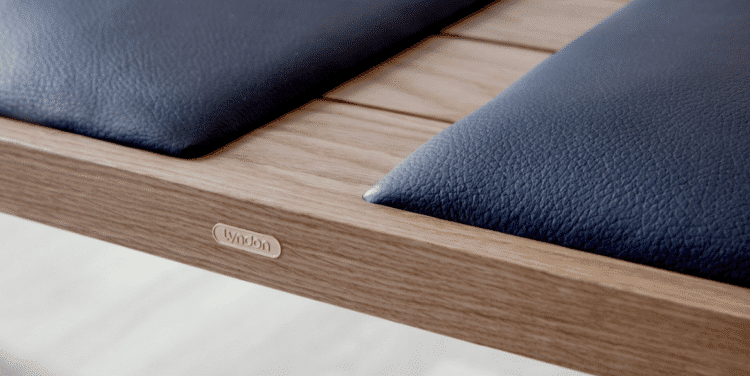 Lyndon design Nevez bench with leather seat pads