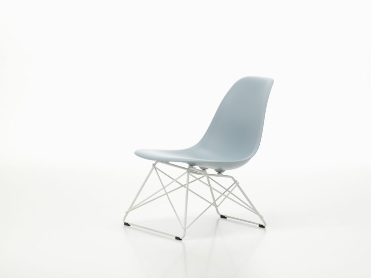 Eames Plastic Lounge chair side view